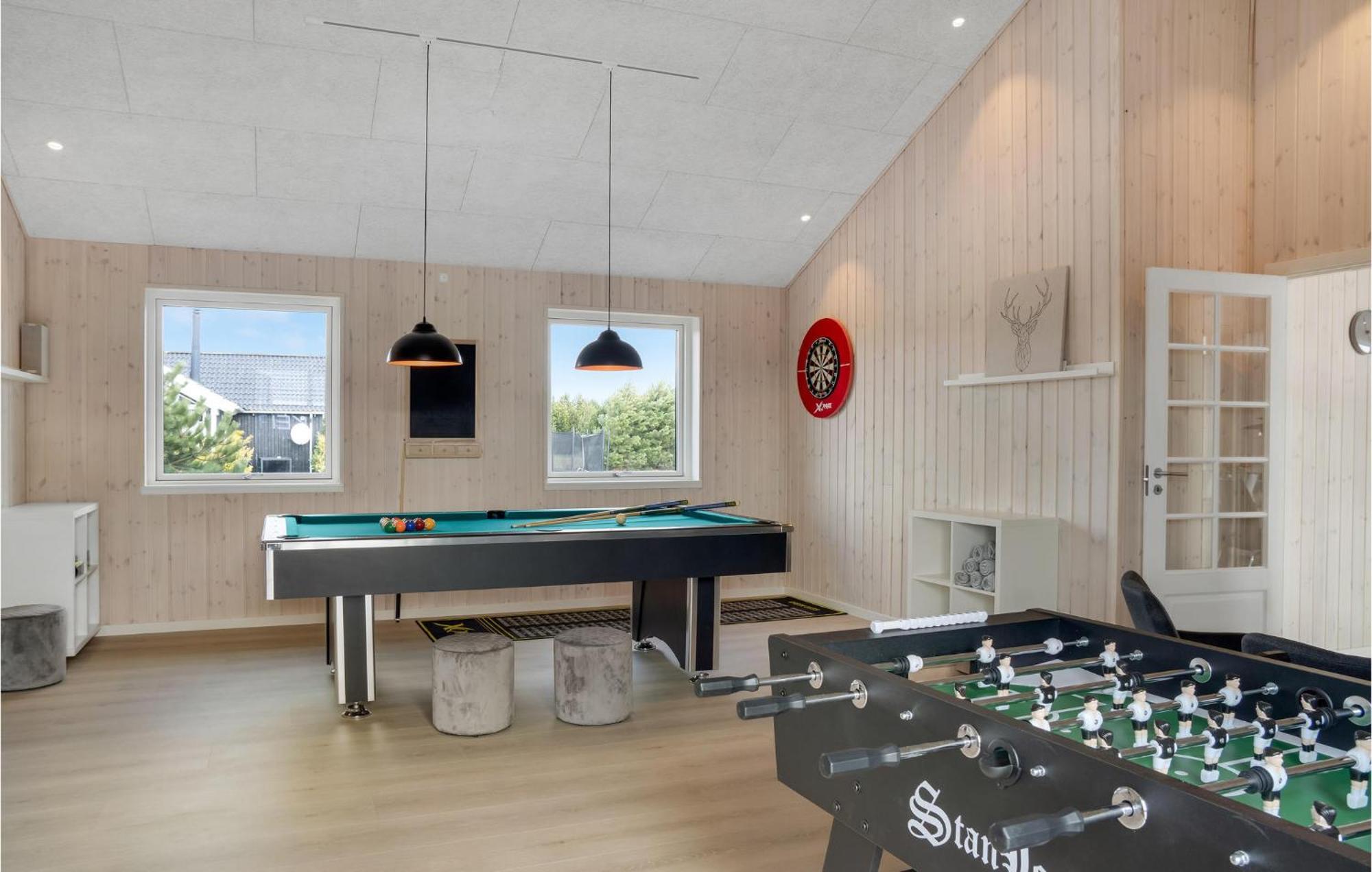 Lovely Home In Vaeggerlose With Kitchen Bøtø By Εξωτερικό φωτογραφία