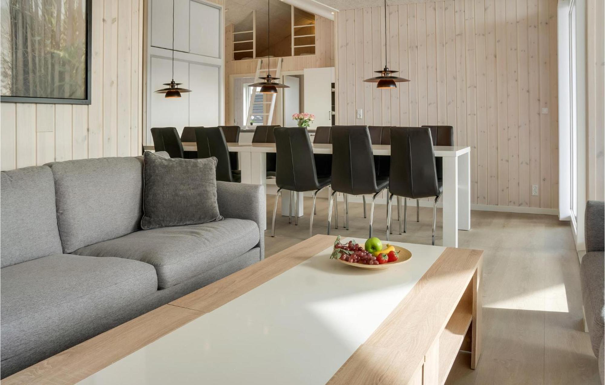 Lovely Home In Vaeggerlose With Kitchen Bøtø By Εξωτερικό φωτογραφία