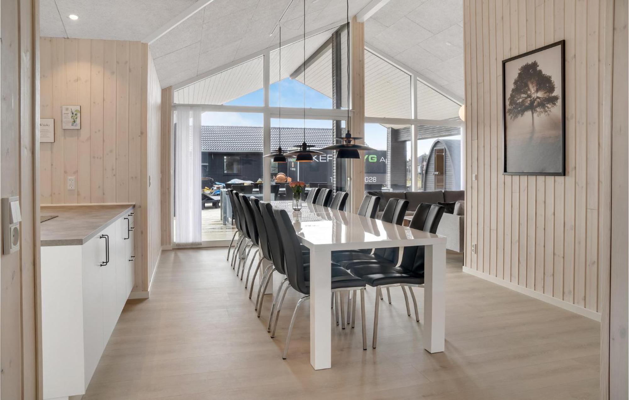 Lovely Home In Vaeggerlose With Kitchen Bøtø By Εξωτερικό φωτογραφία