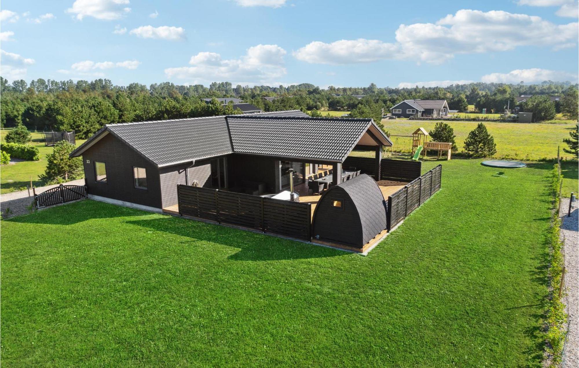 Lovely Home In Vaeggerlose With Kitchen Bøtø By Εξωτερικό φωτογραφία